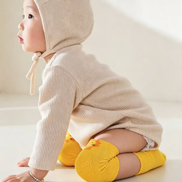 Baby Crawling Knee Pads & Non-Slip Socks Set| 0–3 Years